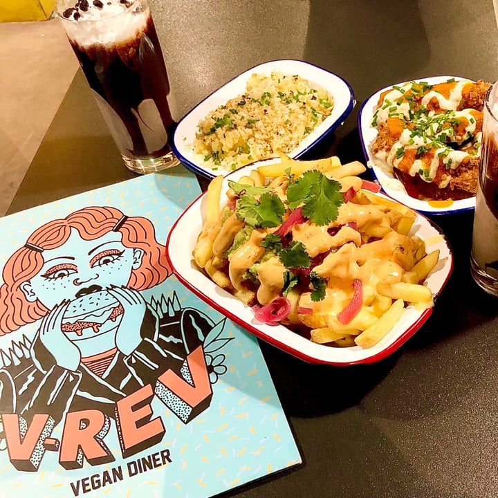 photo of V Rev Vegan Diner Mac n cheese shared by @rikesh on  09 Apr 2021 - review