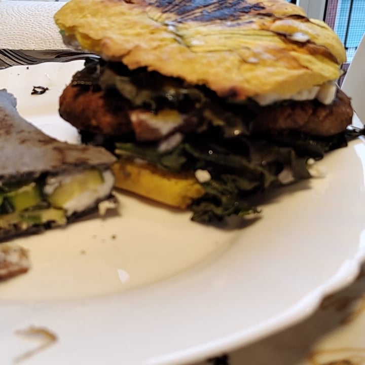 photo of La zappa e il mestolo Panino con burger di fagioli shared by @lula1986 on  17 Jun 2022 - review