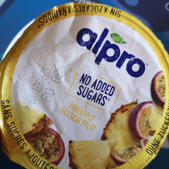 photo of Alpro Ananas Fruit Passion Yogurt shared by @taende on  24 Aug 2022 - review