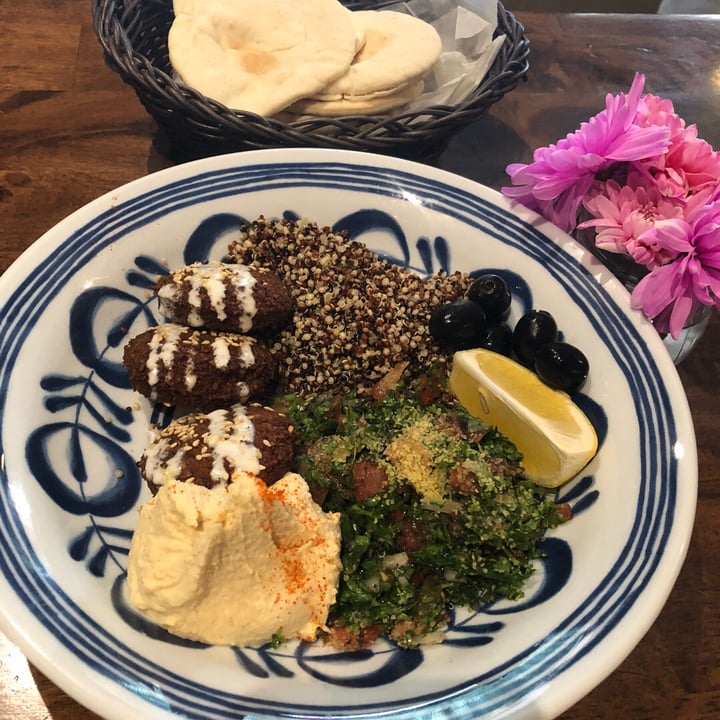 photo of Urban Bites Tabbouleh & Falafel Bowl shared by @mrsgarg on  05 Jul 2018 - review