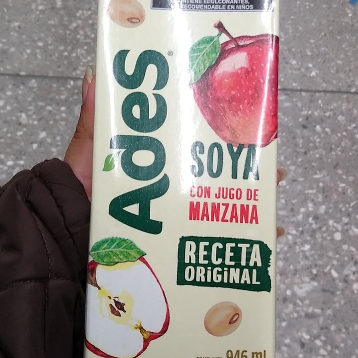 photo of Ades Jugo de Manzana & Soya shared by @veganxlosanimales on  17 Feb 2022 - review