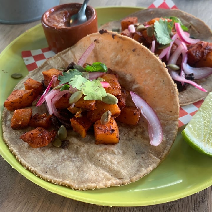 photo of Cantina Caliente Calabaza Pibil Tacos shared by @hereforareason on  25 Jul 2022 - review