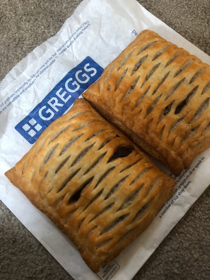 photo of Greggs Vegan Steak Bake shared by @joanner1999 on  10 Jan 2020 - review