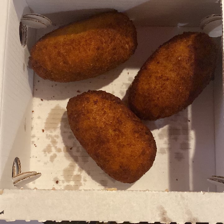 review photo of Mec Pizza | Pizza a domicilio Boccea Supplì Vegan shared by @unveganocometrainer on 11 Apr 2022 - review