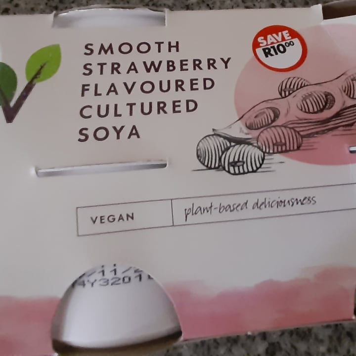 review photo of Woolworths Food Flavoured cultured soya ("yogurt") shared by @marissav on 17 Apr 2022 - review