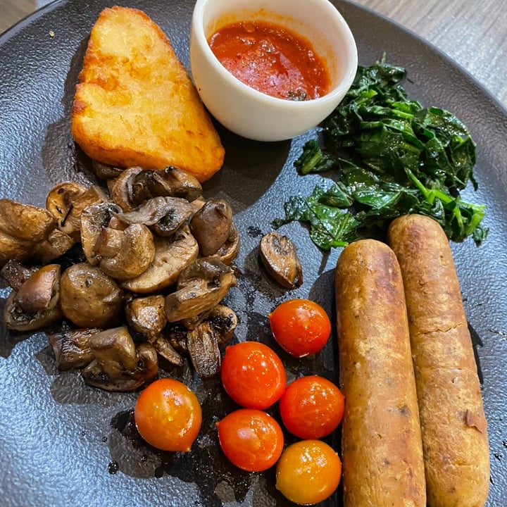 photo of Mugg & Bean Vegan Fry Up shared by @kathrynsveganjourney on  20 Oct 2021 - review