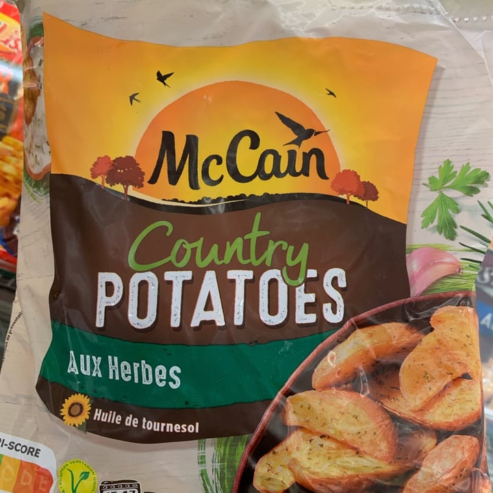 photo of McCain Country Potatoes shared by @elrengo08 on  14 Dec 2021 - review