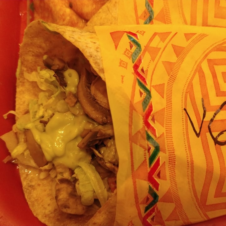photo of El Carnal Burrito Vegano Tradicional shared by @mica23 on  25 Apr 2022 - review