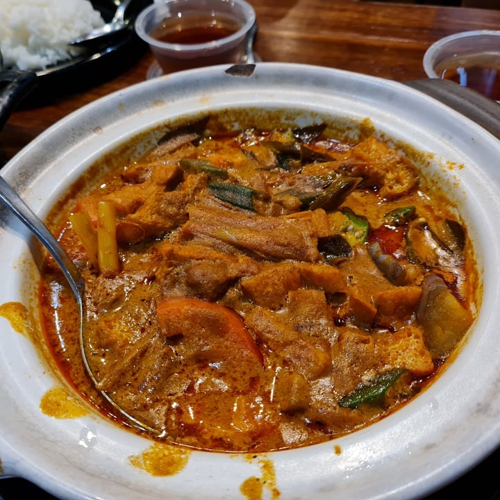 photo of Leaf Corner Signature Fish Head Curry shared by @kces on  03 Apr 2021 - review