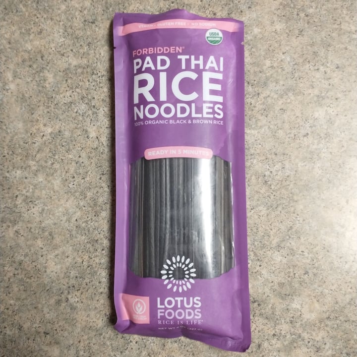 photo of Lotus Foods (Rice Is Life) Forbidden Pad Thai Rice Noodles shared by @leposava on  12 Apr 2022 - review