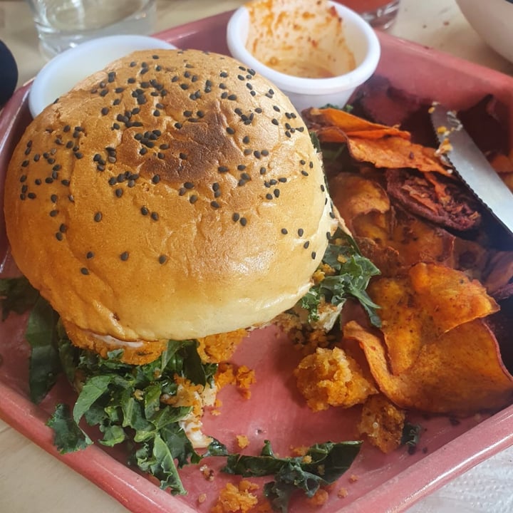 photo of Pulpa Amor Líquido Hamburguesa Mascarita Sagrada shared by @anaamezaaa1712-03 on  23 Jul 2021 - review