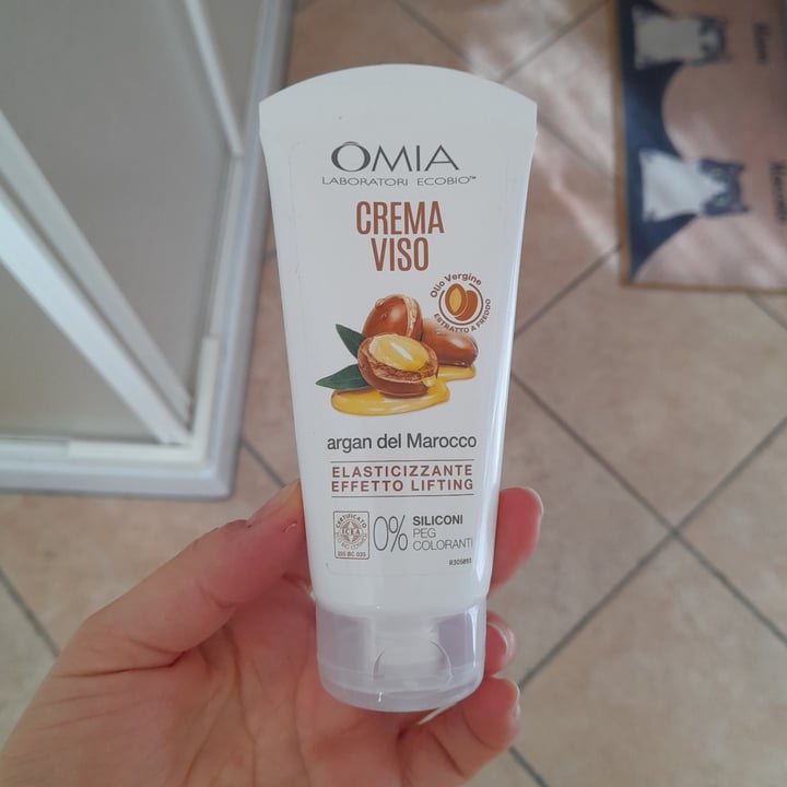 review photo of Omia Laboratoires Crema viso "elasticizzate lifting immediato" shared by @simo1403 on 21 Mar 2022 - review