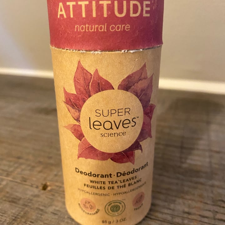 photo of ATTITUDE Attitude super leaves Déodorant feuilles de thé blanc shared by @jadechagnon48 on  04 Nov 2021 - review