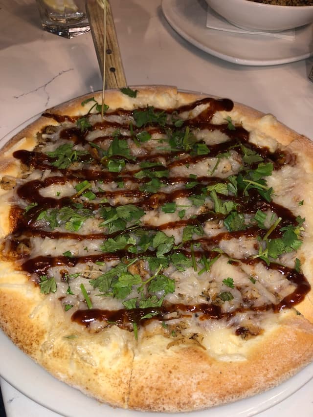 Photo of the dish “Vegan BBQ Chik'n Pizza”
