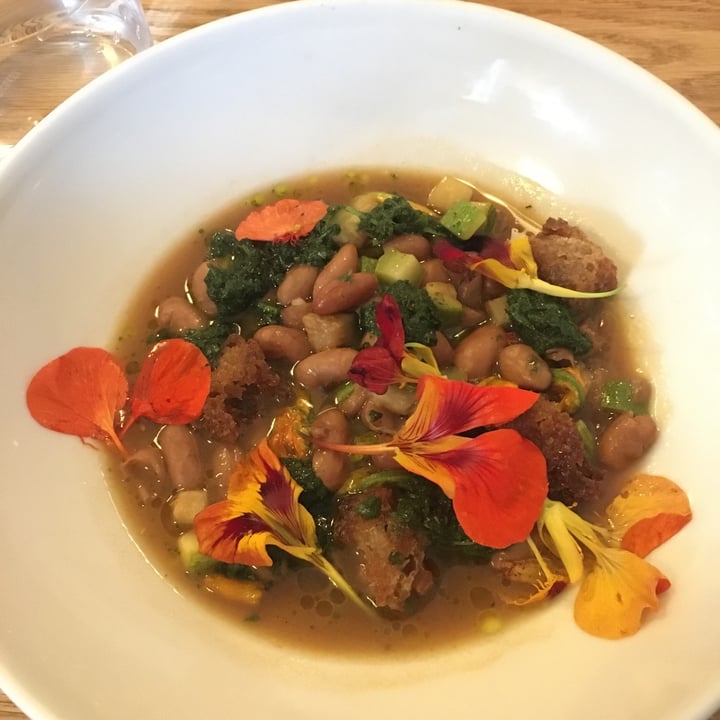photo of Lyle's Borlotti Beans, Courgettes, And New Season Garlic shared by @mintypig on  03 Aug 2022 - review