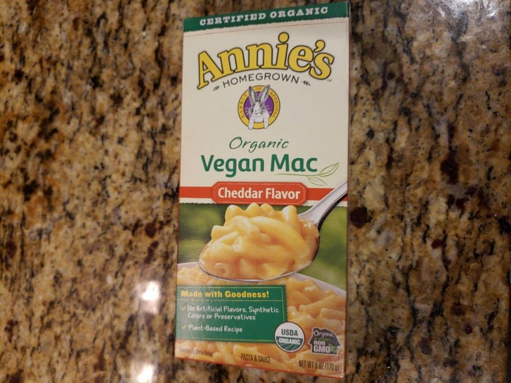 photo of Annie’s Organic Vegan Mac Cheddar Flavor shared by @ambularfortheanimals on  05 Sep 2018 - review