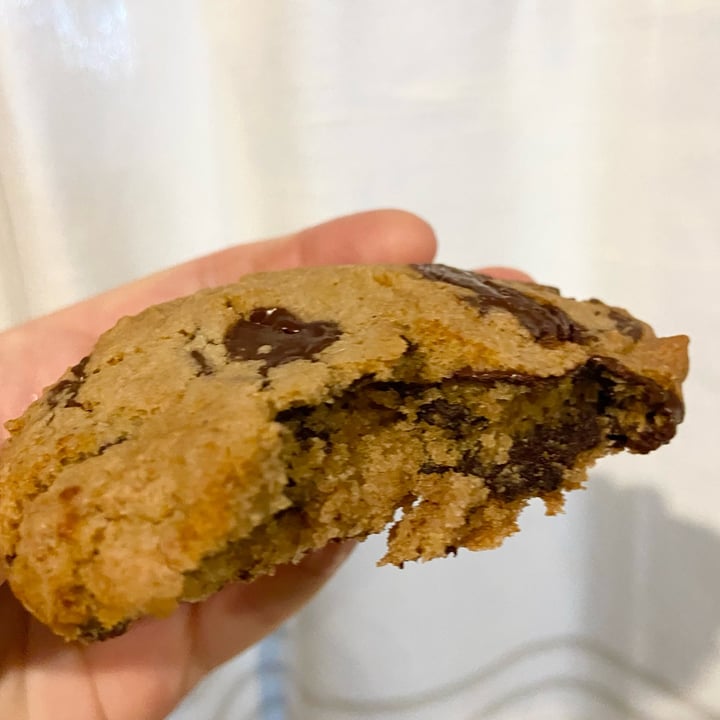 photo of True Food Kitchen Chocolate Chip Cookie shared by @vfct on  06 Jul 2022 - review