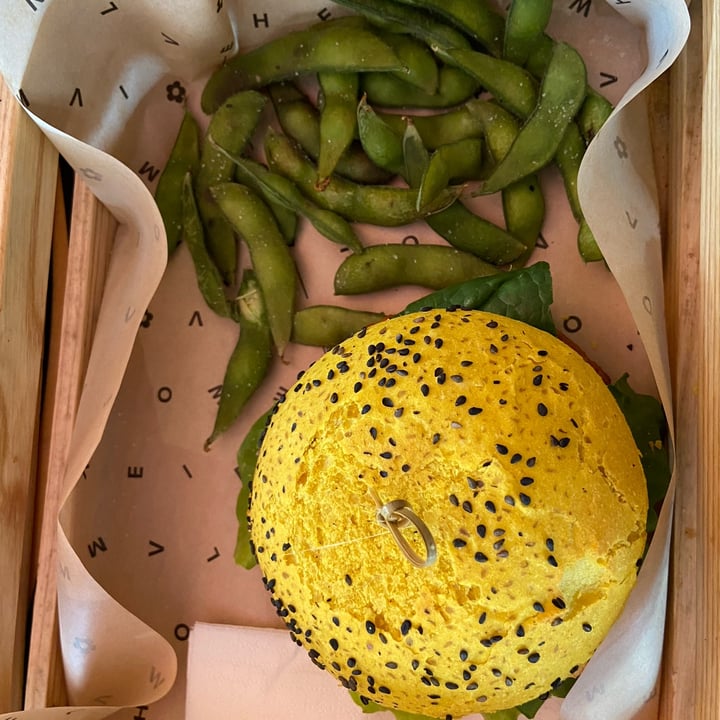 review photo of Flower Burger Spicy Cecio shared by @ungarosonia on 23 Apr 2022 - review