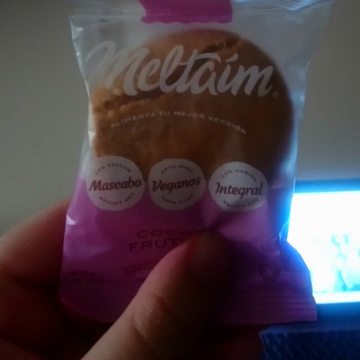 review photo of Meltaím Alfajor Coco & Frutilla shared by @mcolella on 09 Apr 2021 - review