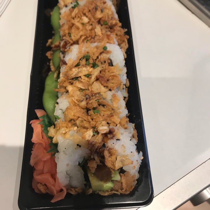 photo of Crazy Vegan Sushi Crunchy Vegan Roll shared by @hgc on  31 Jul 2020 - review