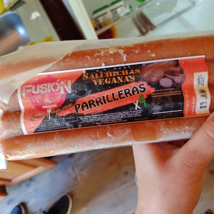 review photo of Fusión vegana Salchichas Veganas Parrilleras shared by @lasdrogaslisa on 16 Dec 2021 - review