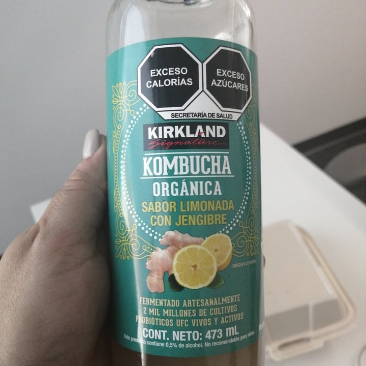 photo of Kirkland Signature Organic Ginger Lemonade Kombucha shared by @lizmunoz7211 on  05 Jul 2021 - review