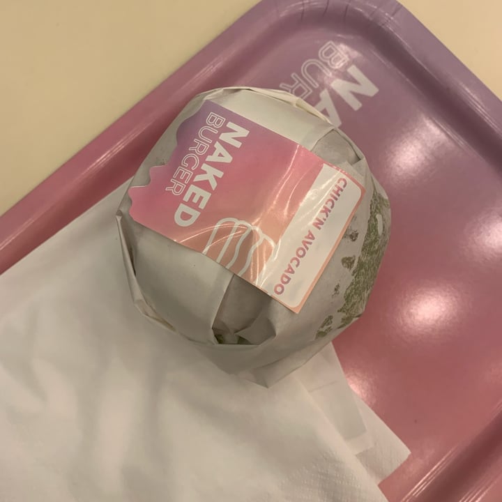 review photo of Naked Burger - Vegan & Tasty Chicken Avocado Burger shared by @carolinapedrazzi on 23 Feb 2022 - review