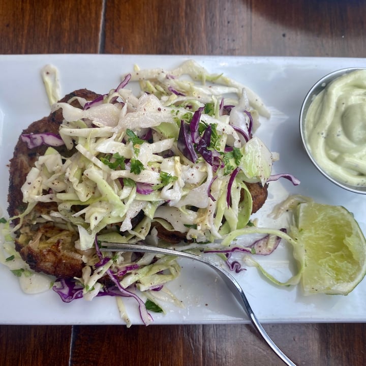review photo of O’cado Restaurant O’crab cakes shared by @amazingeverywhere on 09 May 2021 - review
