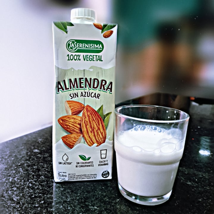 review photo of La Serenísima Leche de Almendras Sin Azúcar shared by @julisturla on 06 Sep 2021 - review