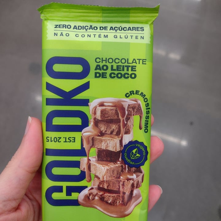 photo of GoldKO Barra de chocolate ao leite de coco zero adição de açúcares shared by @crisgtok on  20 Jun 2022 - review