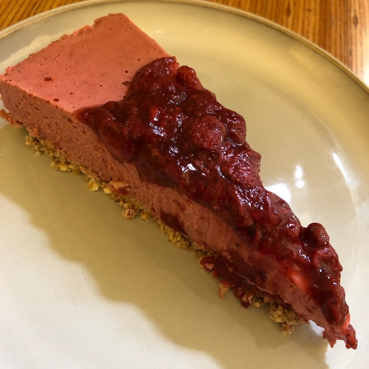 review photo of goodies Berlin Berrycheesecake shared by @eleonoramaini on 09 Aug 2021 - review