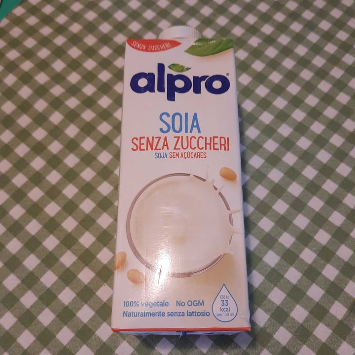 photo of Alpro Bevanda Di Soia Senza Zuccheri shared by @annatee on  28 May 2022 - review