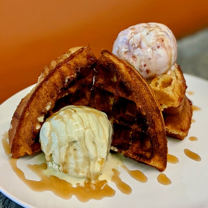 photo of Well Loft Ice Cream Waffle shared by @xinru-t on  31 Dec 2021 - review