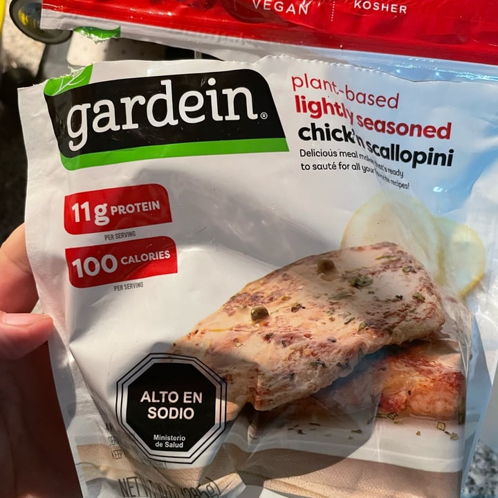 photo of Gardein chick’n scallopini shared by @aleveganstraightedge on  20 May 2022 - review