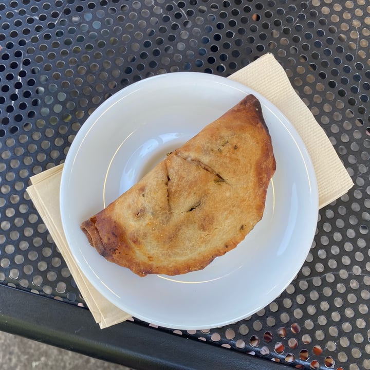 photo of Farmers Union Coffee Roasters Vegan Hand Pie shared by @knorthway on  10 Jul 2022 - review