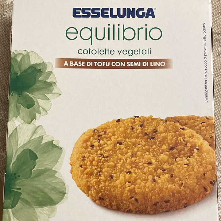 photo of Esselunga Cotolette vegetali a base di tofu con semi di lino shared by @valeriaragazzoni on  16 Apr 2022 - review