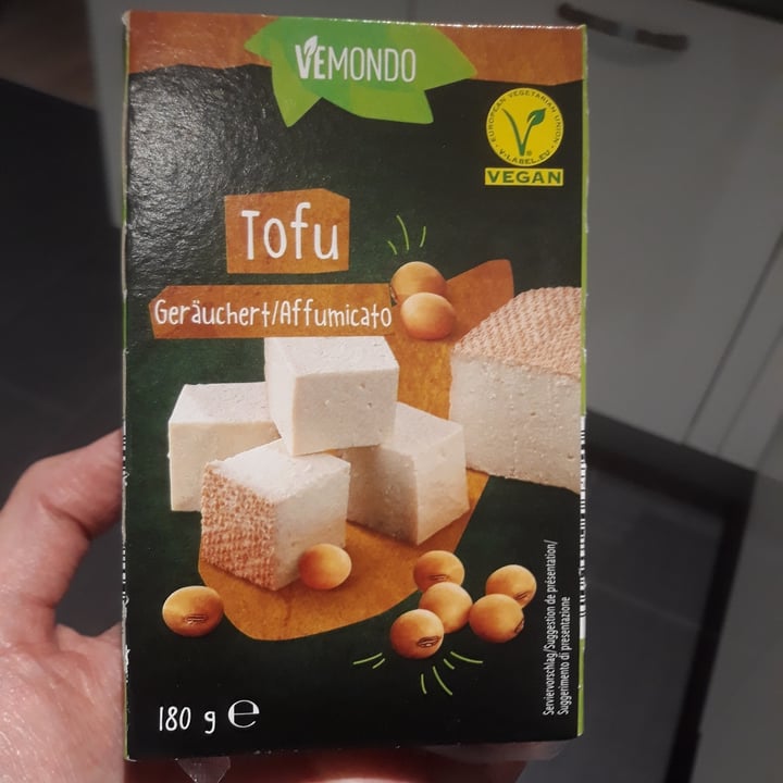 photo of Vemondo Tofu affumicato shared by @ilaria9105 on  12 Nov 2021 - review