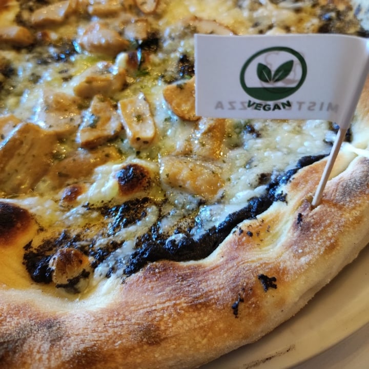 review photo of Mister Pizza Pizza Ai Funghi Porcini Vegan shared by @silvis on 25 Sep 2022 - review