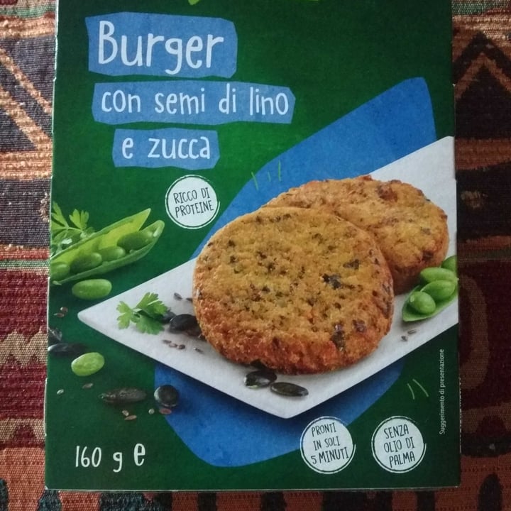 photo of Vemondo Burger Con Semi Di Lino E Zucca shared by @treni90 on  27 Nov 2021 - review