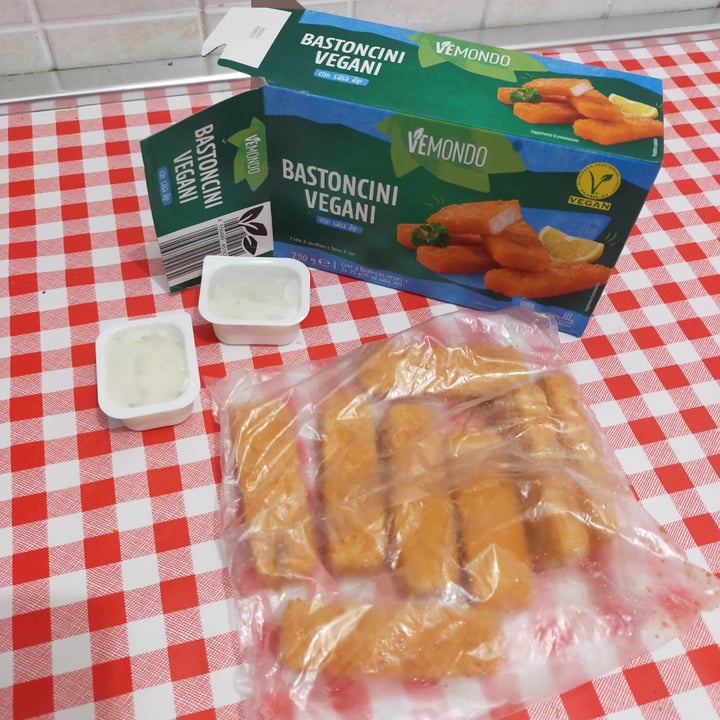 review photo of Vemondo Bastoncini Vegani con Salsa Dip shared by @casamattonella on 03 Mar 2022 - review