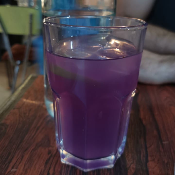 review photo of Aujourd'hui Demain Ultraviolet shared by @gloirevoir on 06 Oct 2022 - review