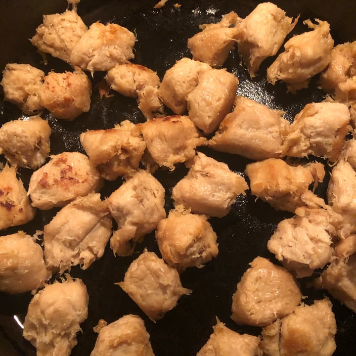 photo of Farm Boy Vegan Chicken-less Nuggets shared by @sueprozak on  30 Jul 2021 - review