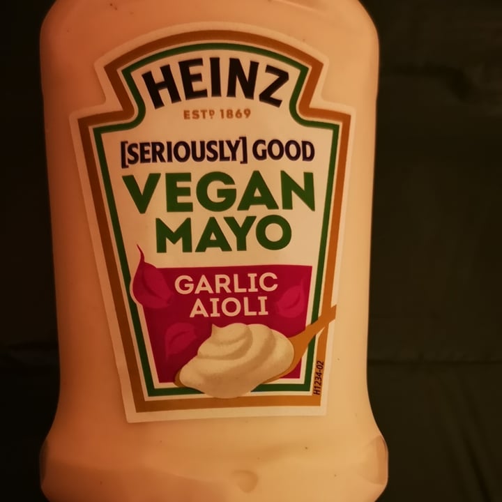 photo of Heinz Vegan Mayo Garlic Aioli shared by @motorway54 on  04 Jul 2021 - review
