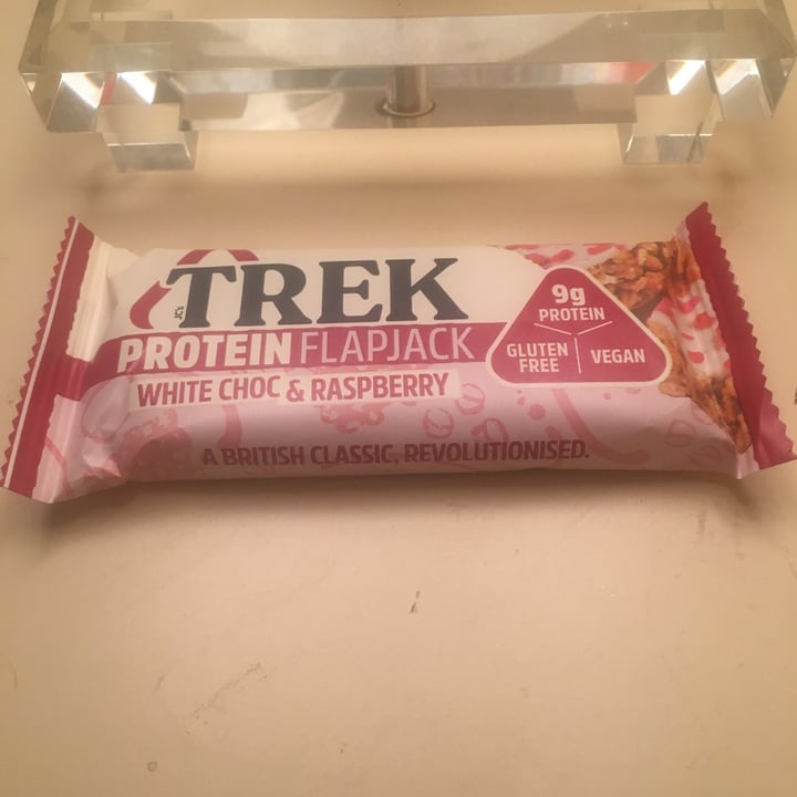 TREK Protein Flapjack (White Choc & Raspberry) Review | abillion