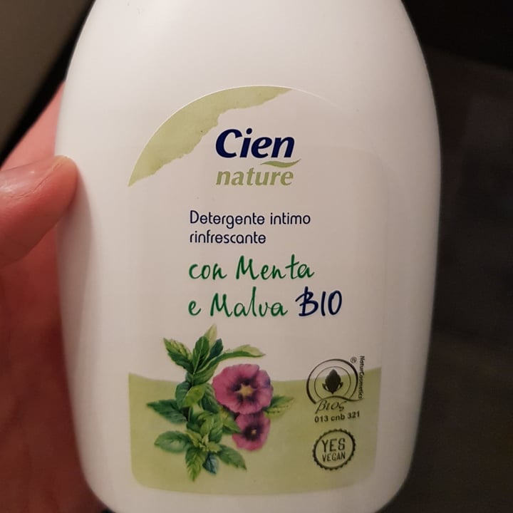 photo of Cien Detergente Intimo Rinfrescante Con Menta E Malva shared by @cateveg on  04 Dec 2021 - review