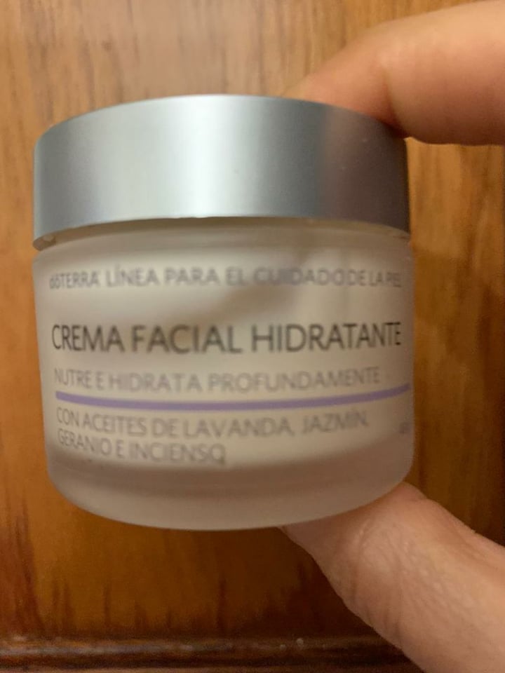 photo of dōTERRA Crema Facial Hidratante shared by @feliccia on  06 Mar 2020 - review