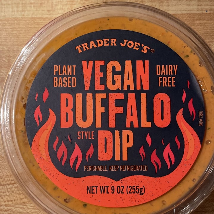 photo of Trader Joe's Vegan Buffalo Style Dip shared by @tinkledink on  02 Apr 2022 - review