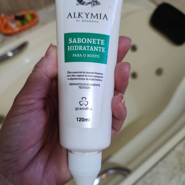 review photo of Grandha Sabonete Hidratante Para O Rosto shared by @lilianezampar on 17 Apr 2022 - review