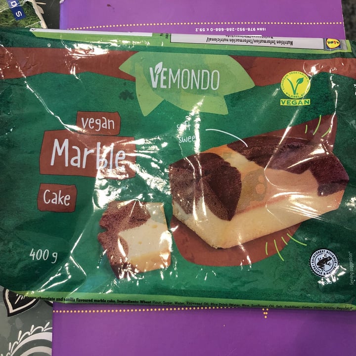 photo of Vemondo Vegan Marble Cake shared by @vegansweetneronig on  30 Jul 2021 - review
