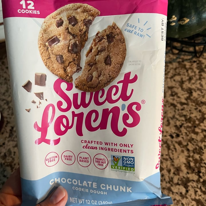 photo of Sweet Loren's chocolate chunck cookies shared by @elliejeanmcd on  11 Oct 2021 - review